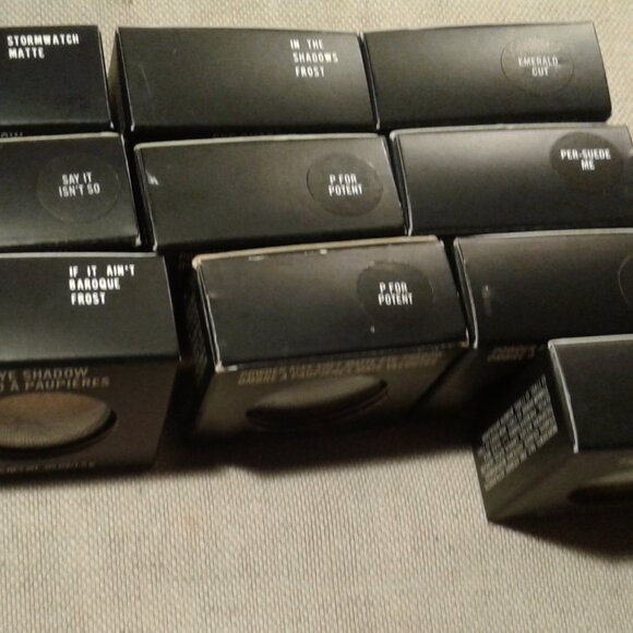 NEW! Mac Eyeshadows (10) - Picture 16 of 16